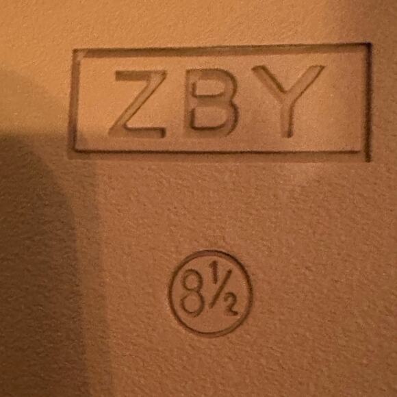 TRENDING PLATFORM LOAFERS FAUX LEATHER White/Tan CHUNKY SOLE NEUTRAL 8.5 - Picture 13 of 13